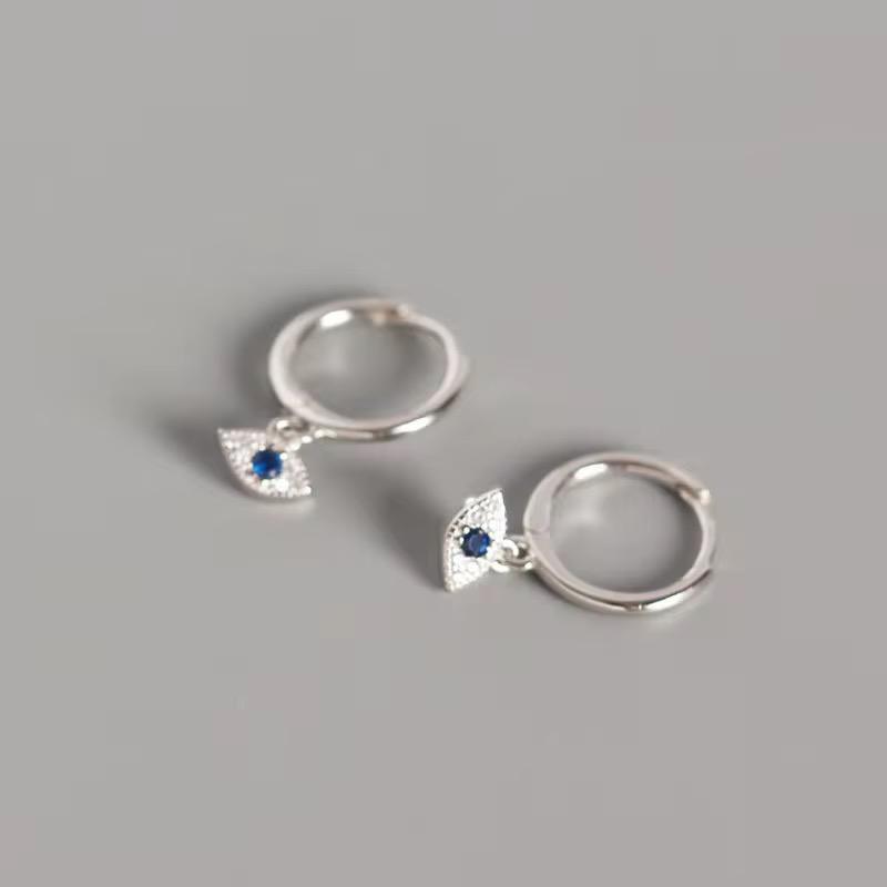 Gold / Silver eye hoop huggies