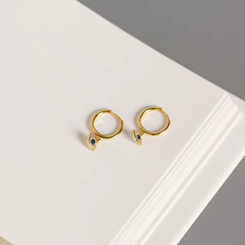 Gold / Silver eye hoop huggies